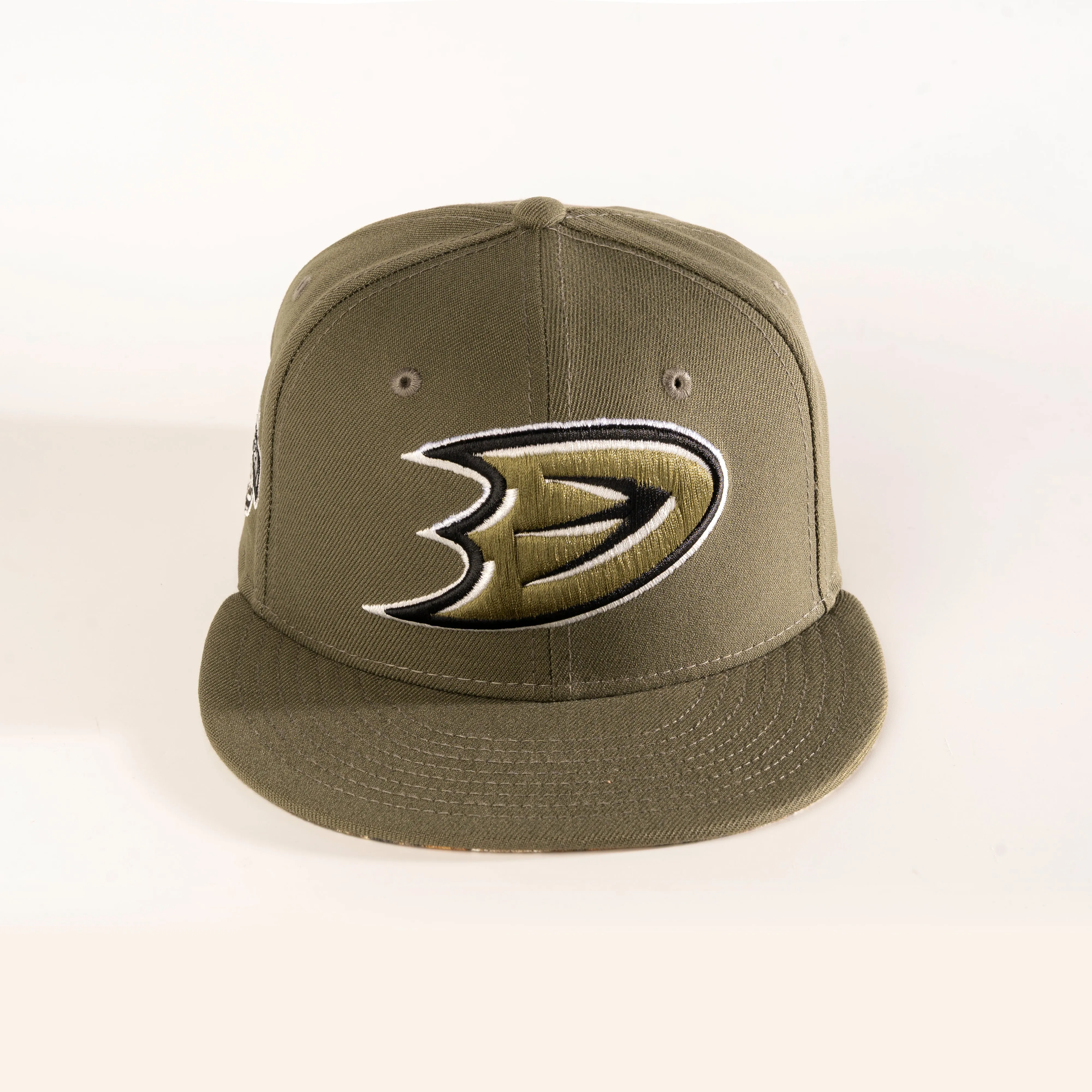 ANAHEIM DUCKS NEW OLIVE 59FIFTY FITTED HAT