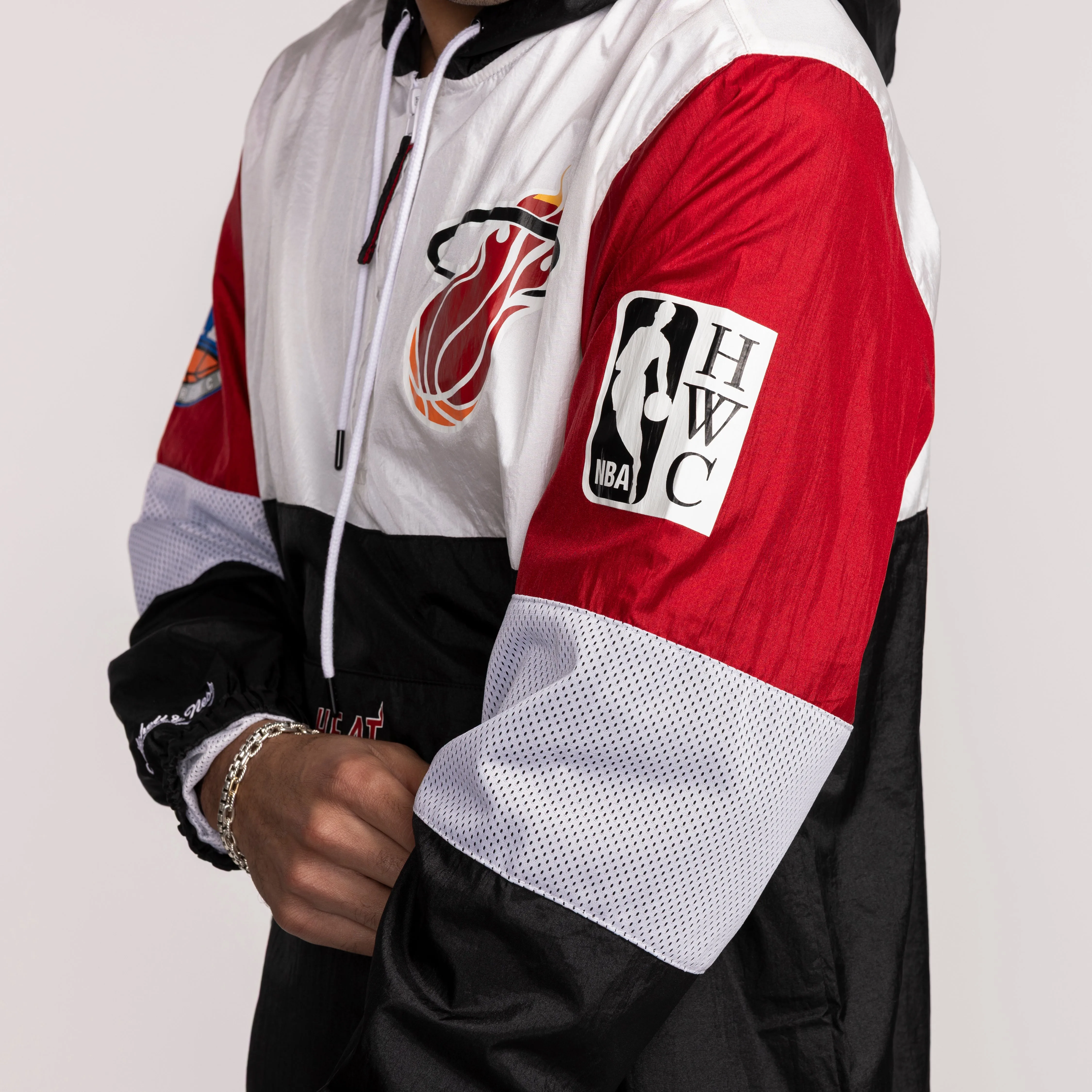 Mitchell & Ness Miami HEAT Hardwood Classic Night Windbreaker