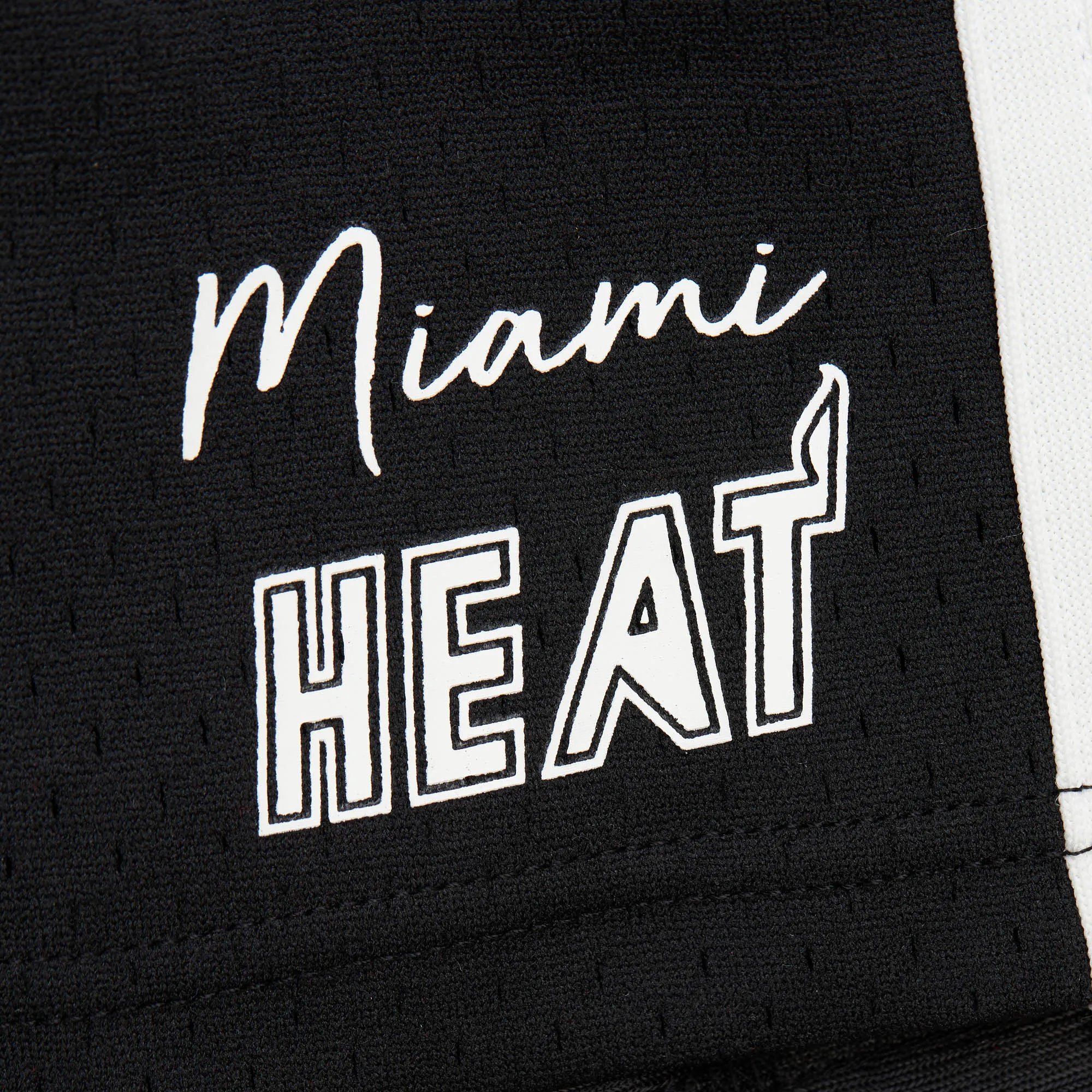 Mitchell & Ness Miami HEAT Jump Shot Women's Shorts