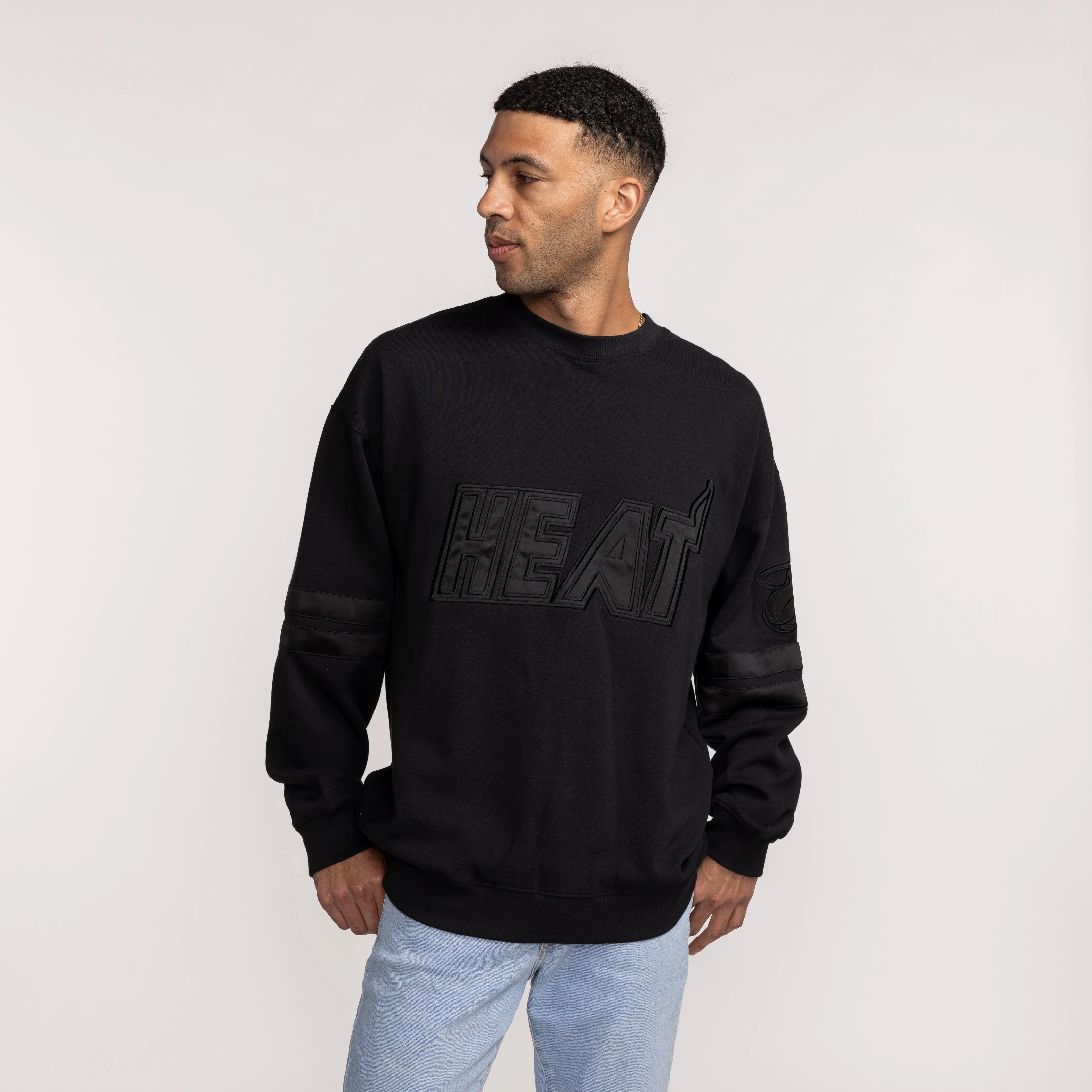 Mitchell & Ness Miami HEAT Stripes Fleece Crewneck