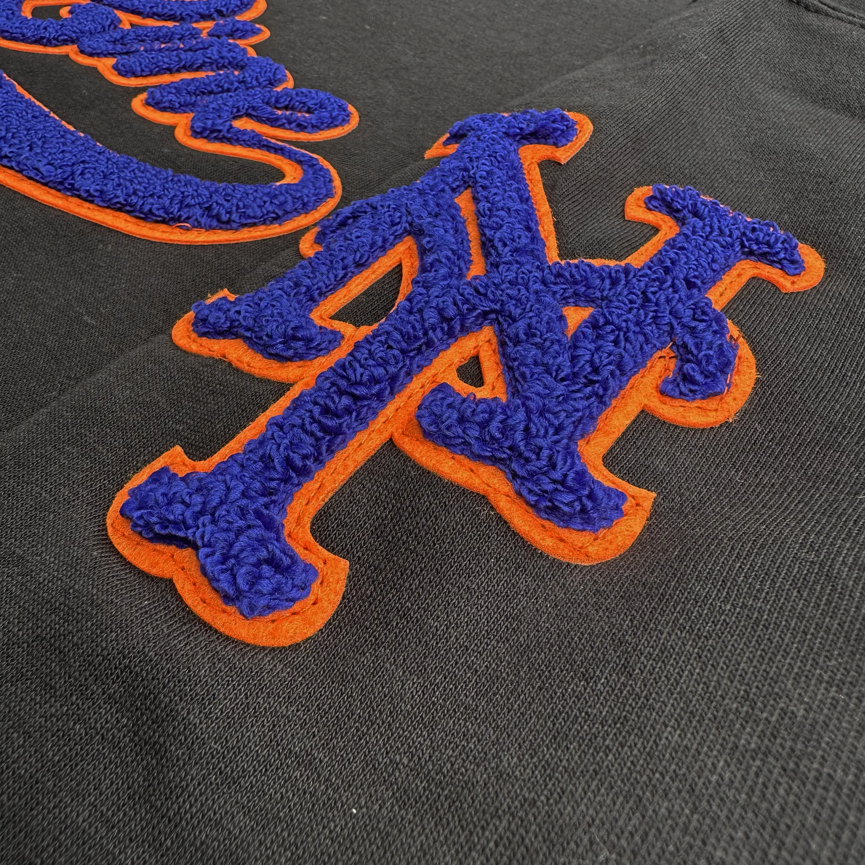 The 7 Line Army x Mets Chenille | Ladies cropped sweatshirt (Black)