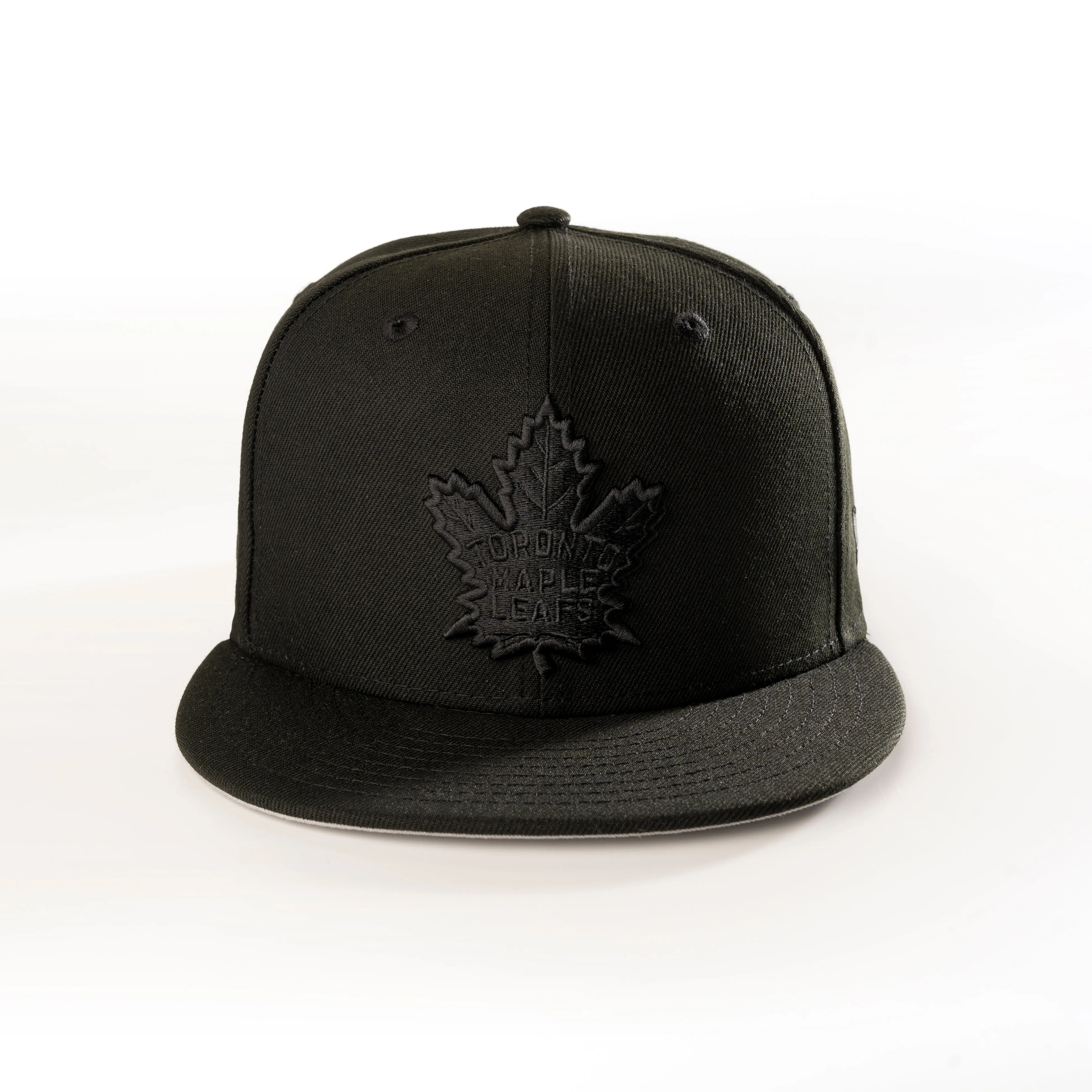 TORONTO MAPLE LEAFS BLACKOUT 59FIFTY FITTED HAT